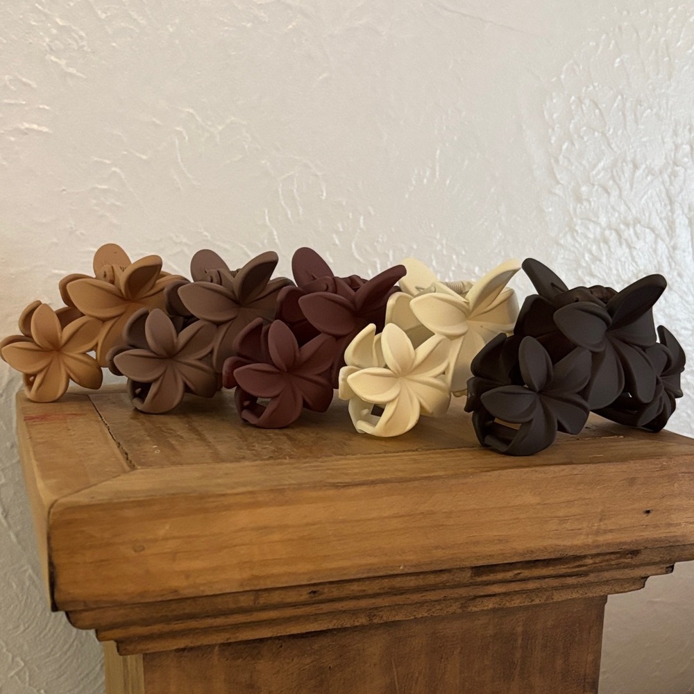 Large Floral Hair Claw Clip - Pick your color!